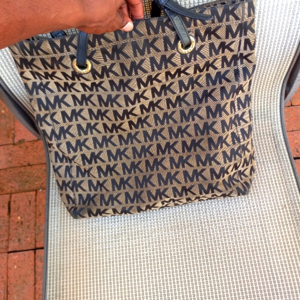 Michael Kors Shoulder Bag